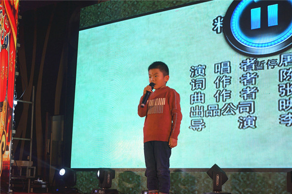 凯时娱乐生物召开2018年度表彰奖励大会暨2019年度工作规划大会